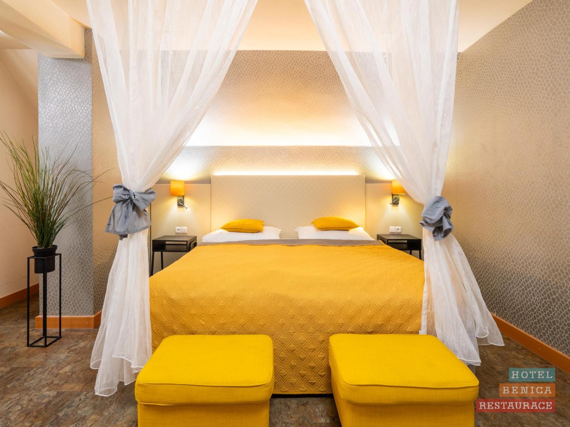 Hotel Benica Benesov  Eksteriør billede