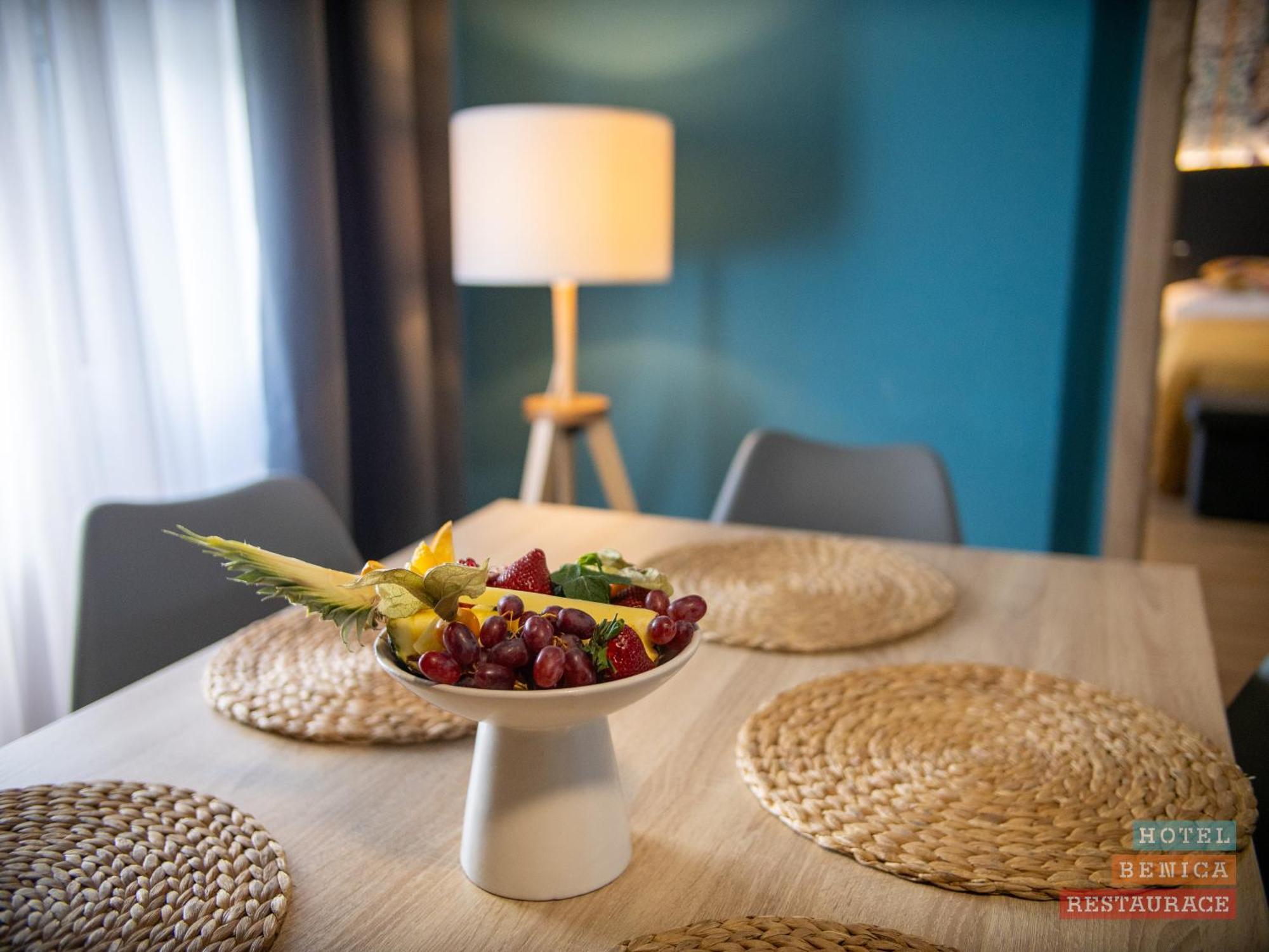 Hotel Benica Benesov  Eksteriør billede