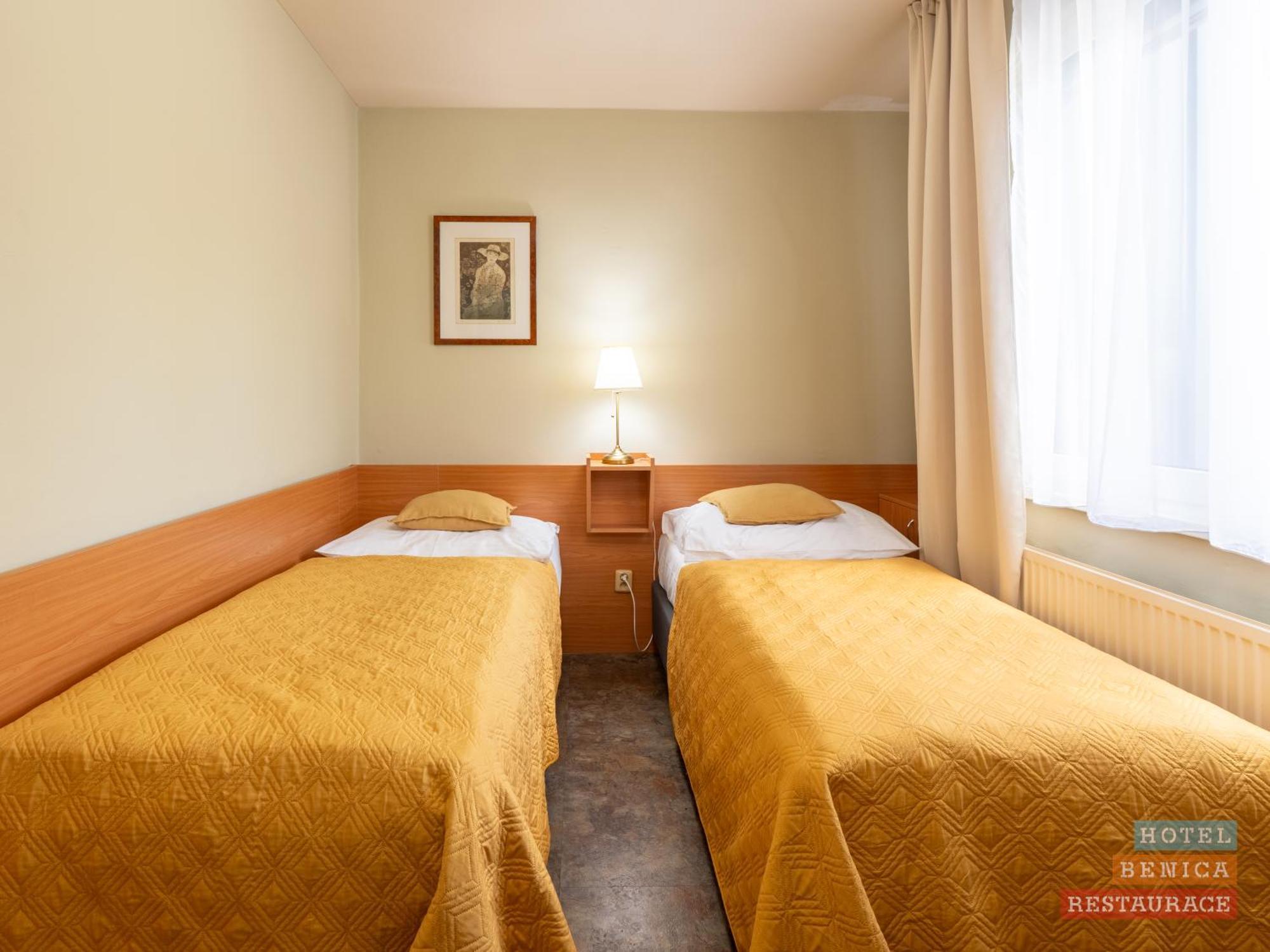 Hotel Benica Benesov  Eksteriør billede